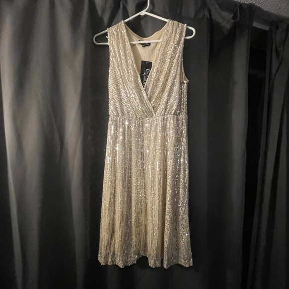 Never worn “papillon” Sequined Surplice (crossover neck line ) cocktail dress - Picture 1 of 5